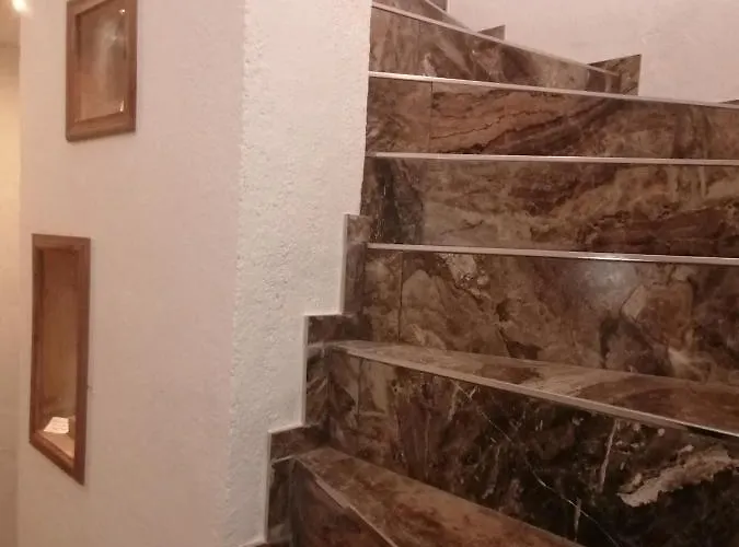 Hanni Deisenberger *